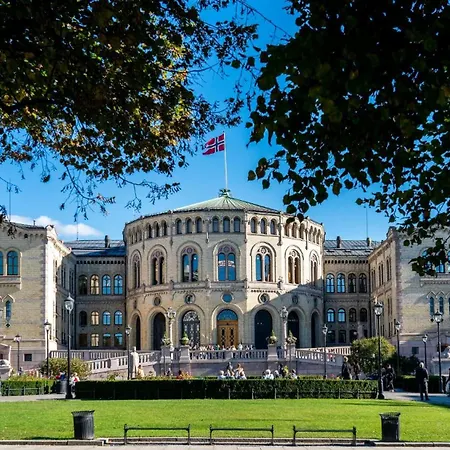 Modern & Bright In Apartment Oslo