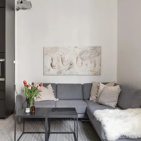 Apartment Modern & Bright In *